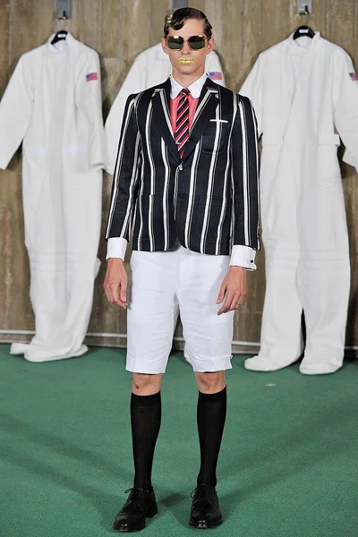 Look 33